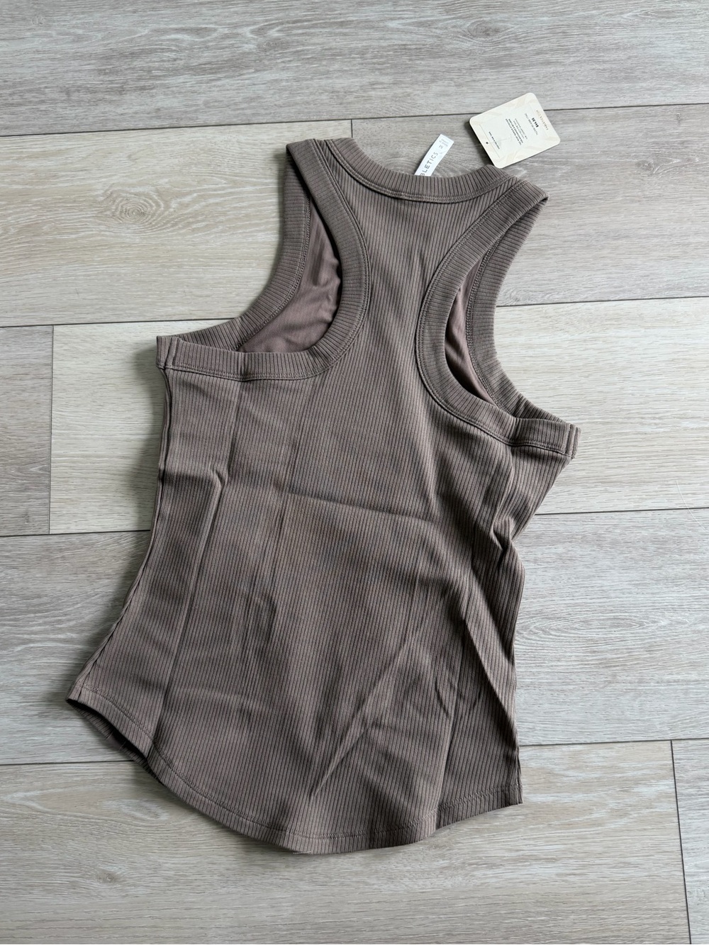 Fabletics HIGH NECK RIB BUILT IN BRA TANK TOP
WOMENS
SIZE MEDIUM - Picture 3 of 4